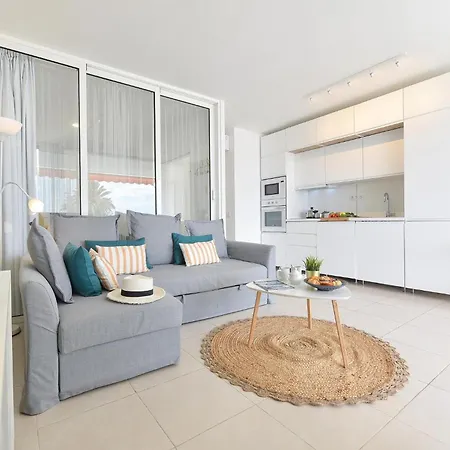 Puerto Chico 30 By Villagrancanaria *